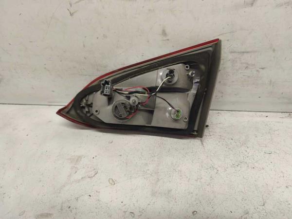 FEU ARRIERE GAUCHE FORD FOCUS  - Vue 2